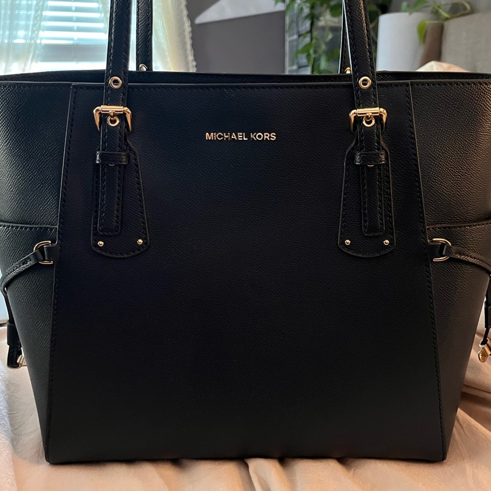 Michael Kors Voyager Small Saffiano Leather Tote Bag